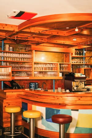 thumbnail: Bar (on property)