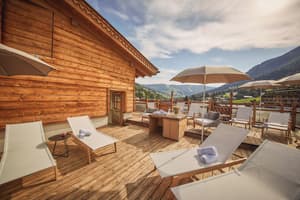 thumbnail: Sundeck