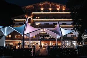 thumbnail: Exterior