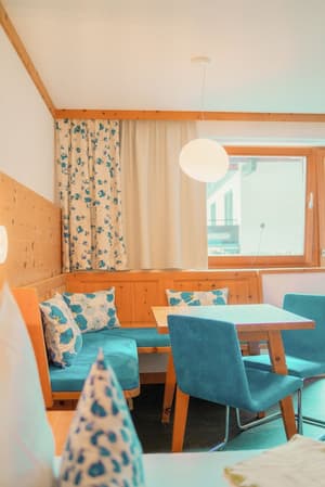 thumbnail: In-room dining