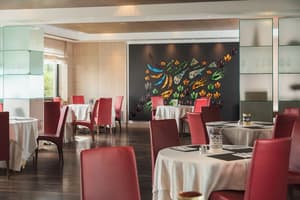 thumbnail: Restaurant