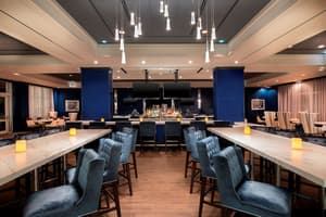 thumbnail: Restaurant