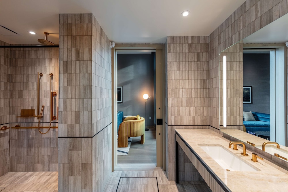 Bathroom shower