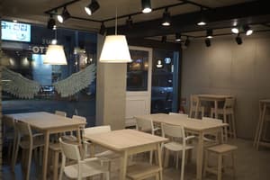 thumbnail: Restaurant