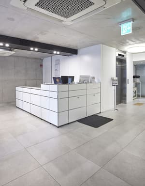 thumbnail: Reception