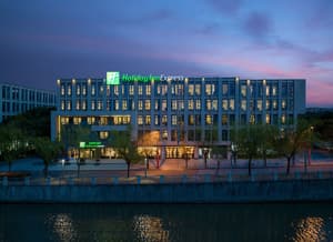 thumbnail: Exterior