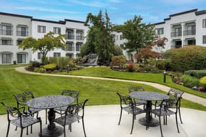 thumbnail: Exterior
