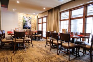 thumbnail: Restaurant