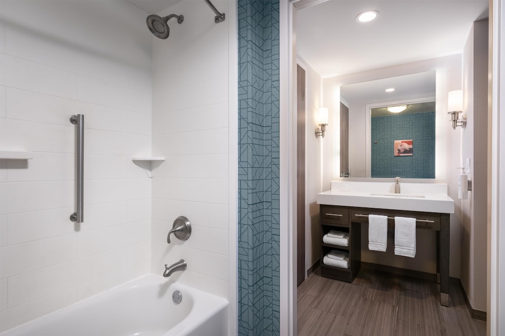 Bathroom shower
