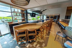 thumbnail: Bar (on property)