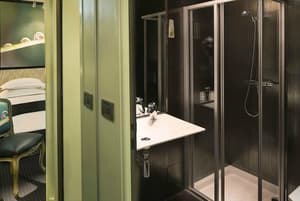 thumbnail: Bathroom