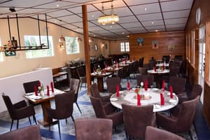 thumbnail: Restaurant