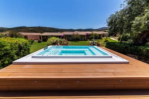thumbnail: Outdoor spa tub