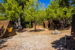 thumbnail: Property grounds