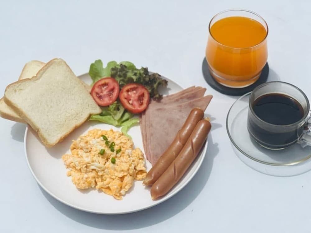 Breakfast meal