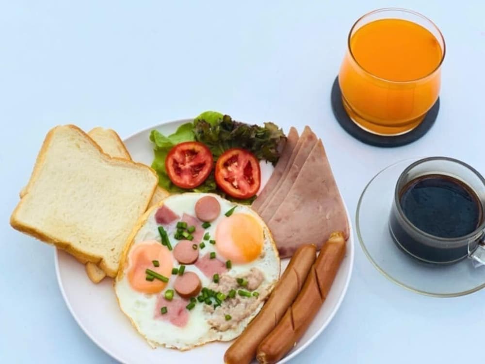 Breakfast meal