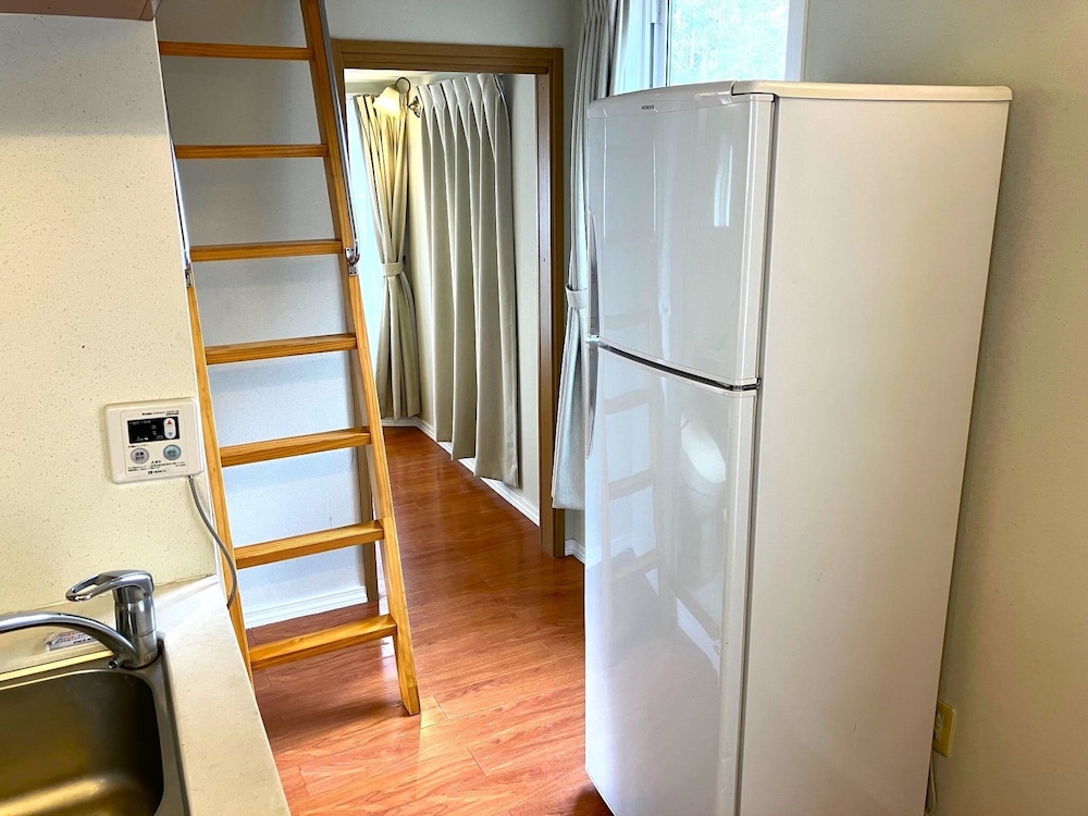 Mini-refrigerator