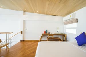 thumbnail: Room