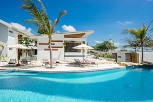 thumbnail: Outdoor pool