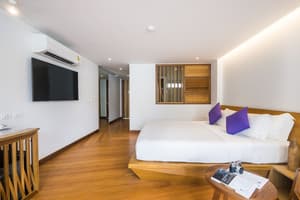 thumbnail: Room