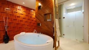 thumbnail: Bathroom shower