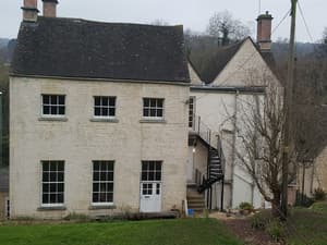 thumbnail: Exterior