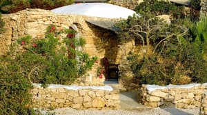 thumbnail: Exterior