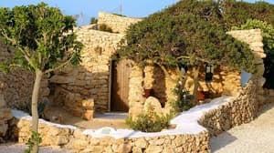 thumbnail: Exterior