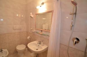 thumbnail: 188914637.jpg