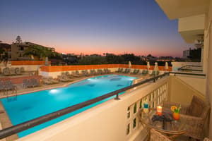 thumbnail: Outdoor pool