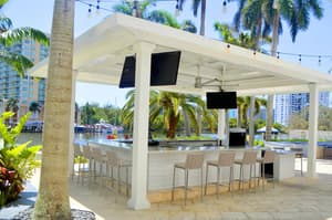 thumbnail: Bar (on property)