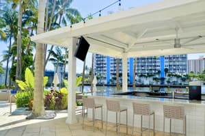 thumbnail: Bar (on property)