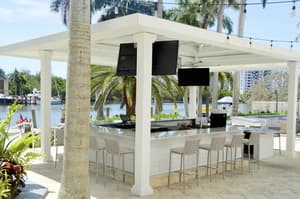 thumbnail: Bar (on property)