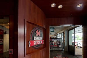thumbnail: Family dining