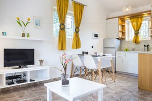 thumbnail: In-room dining