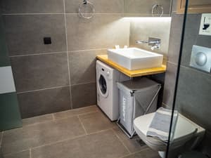 thumbnail: Bathroom sink