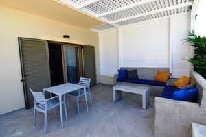 thumbnail: Terrace/patio
