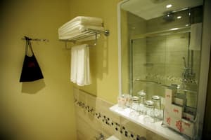 thumbnail: Bathroom