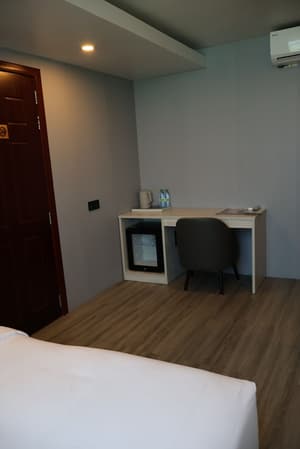 thumbnail: Room