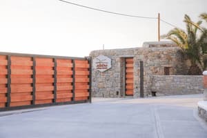 thumbnail: Exterior