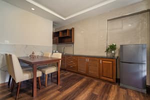 thumbnail: In-room dining