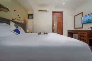 thumbnail: Room