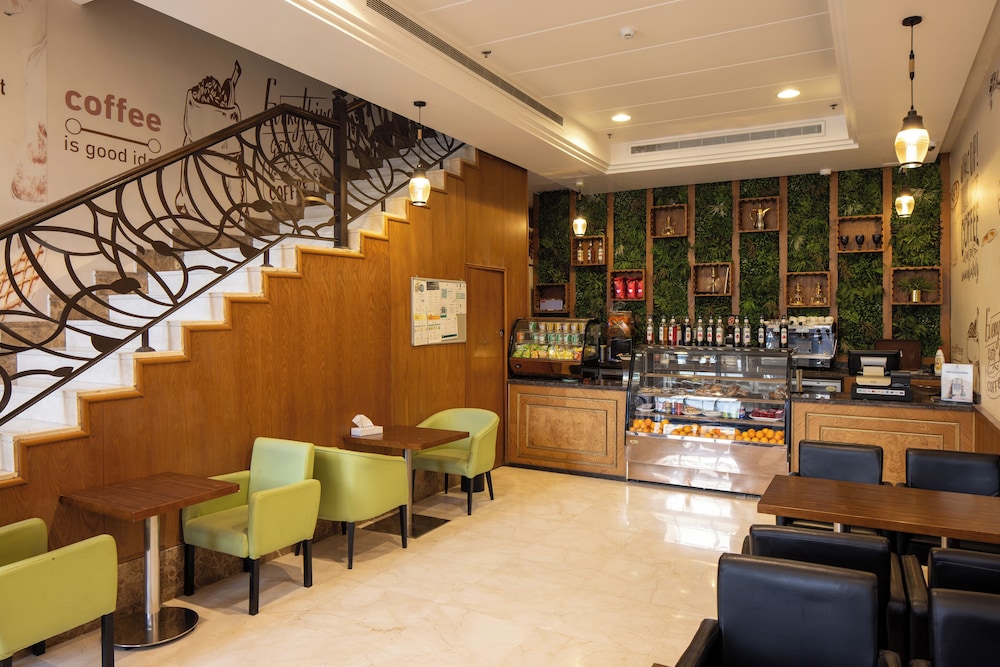 Coffee shop