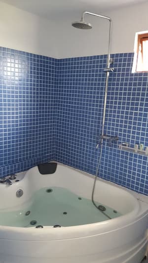 thumbnail: Jetted tub