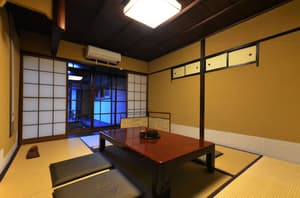 thumbnail: Exterior