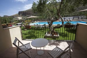 thumbnail: Terrace/patio