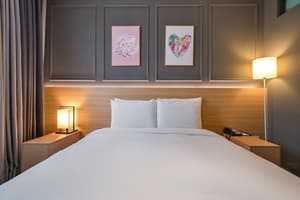 thumbnail: Room