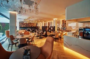 thumbnail: Restaurant