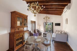 thumbnail: Living area
