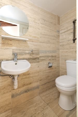 thumbnail: Bathroom